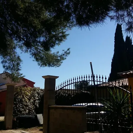 Bed & Breakfast De La Terre Blanche *